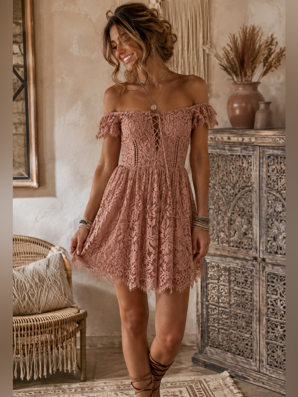 Tobi Lace Dress in Blush Pink